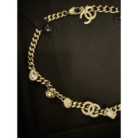 Chanel Gold-Tone Crystal Embellished Chain Necklace With CC Logo Pendant - Picture 2 of 11